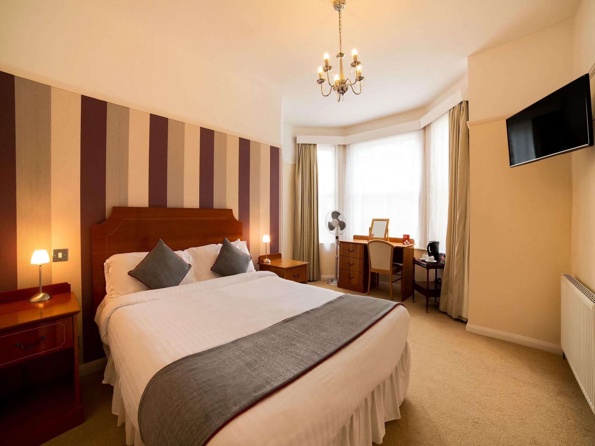 Oyo Eagle House Hotel, St Leonards Hastings Buitenkant foto