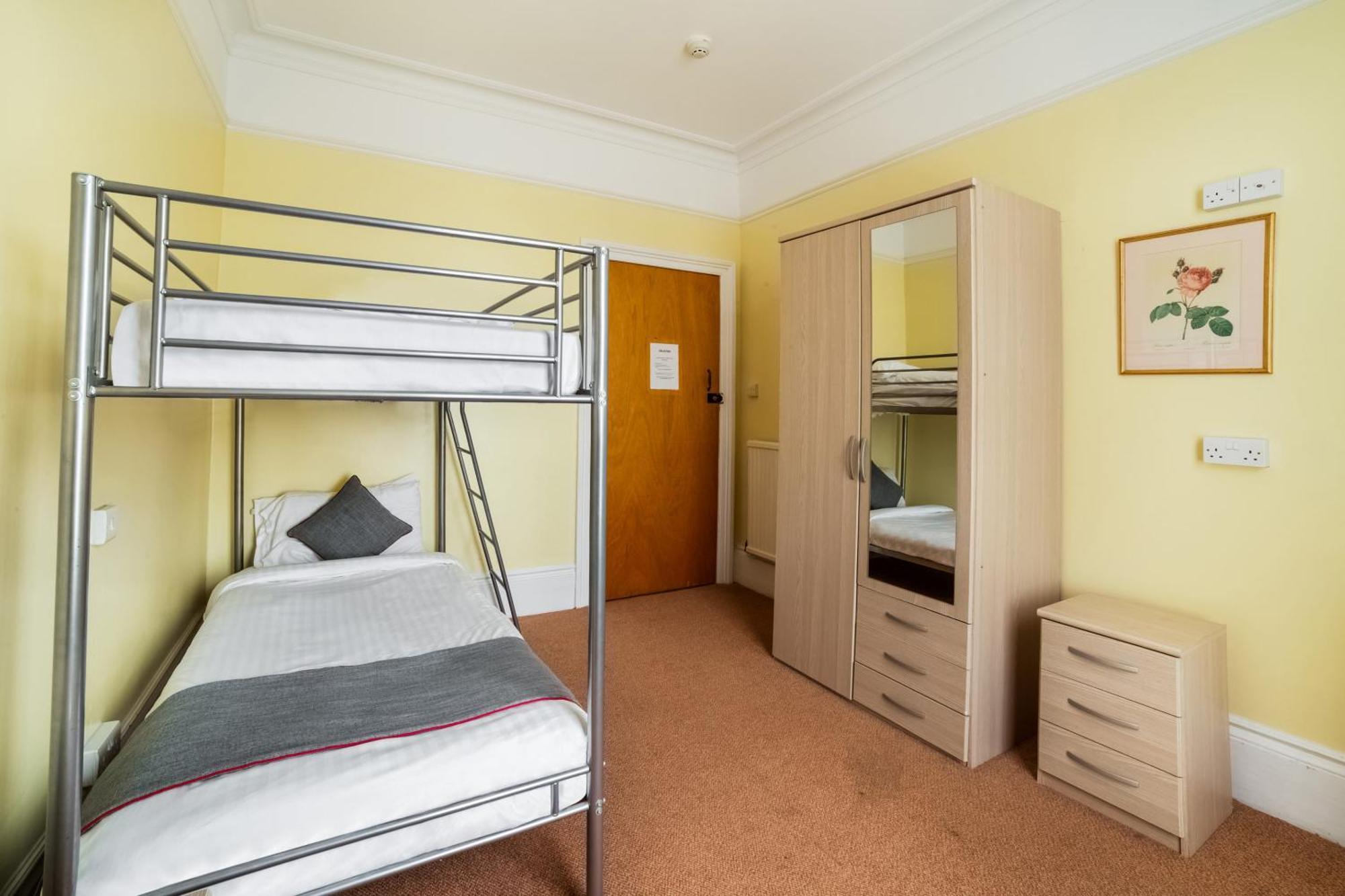 Oyo Eagle House Hotel, St Leonards Hastings Buitenkant foto