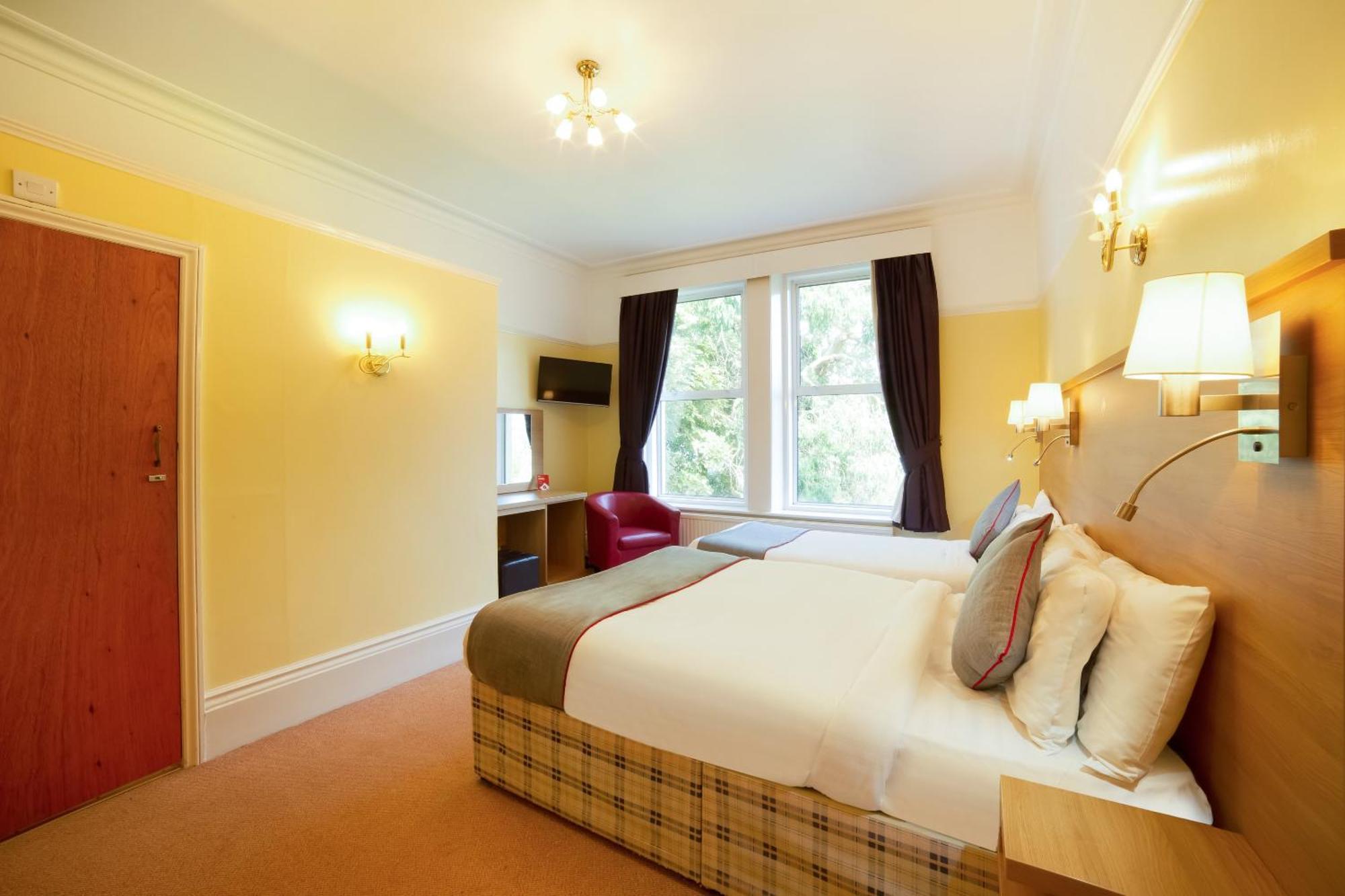Oyo Eagle House Hotel, St Leonards Hastings Buitenkant foto